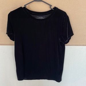 Abercrombie and fitch velvet black top